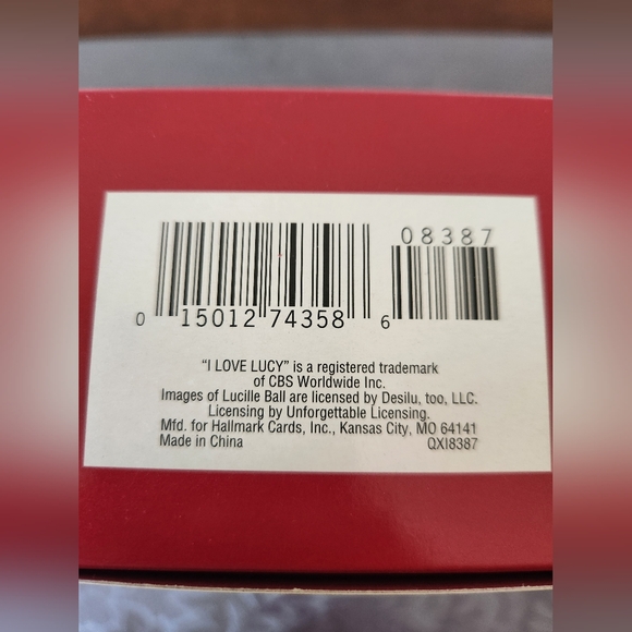 Hallmark I Love Lucy Ornament - Picture 3 of 4